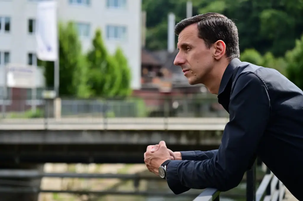 Immobilienmakler Jobs beim Glücksmakler in Witten. Bild: Georg von den Glücksmaklern